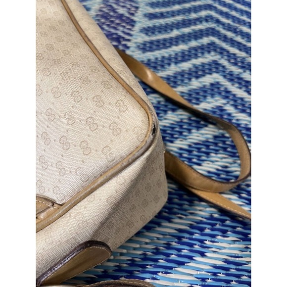 Gucci Monogrammed Canvas Crossbody Bag with Serial Number - Picture 11 of 13